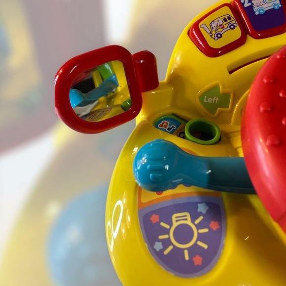 VTech Turn and Learn Driver Play Car with 60+ songs, melodies, sounds and phrase - Picture 2 of 10